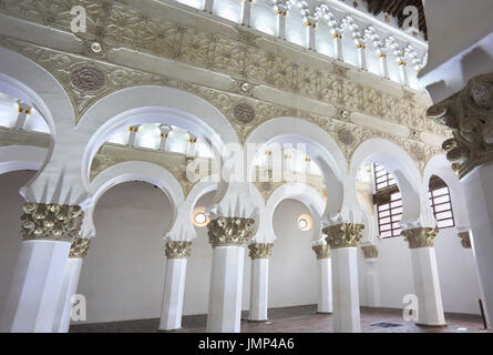 L'intérieur de Santa María la Blanca, un musée et ancienne synagogue à Tolède. Érigée en 1180, elle est considérée comme la plus vieille synagogue en Europe Banque D'Images