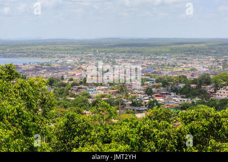 Vue sur la ville de Matanzas et campagne environnante depuis une colline, Cuba Banque D'Images