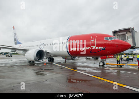 Photo : le Boeing 737 Max 8 de Norweigan part de l'aéroport d'Édimbourg, Sir Freddie Laker Banque D'Images