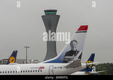 Photo : le Boeing 737 Max 8 de Norweigan part de l'aéroport d'Édimbourg, Sir Freddie Laker Banque D'Images