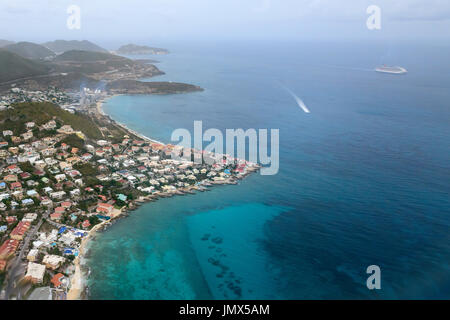 Photographie aérienne de l'île de Tortola, Road Town, Tortola, British Virgin Islands, mer des Caraïbes Banque D'Images