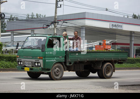 CHIANG MAI, THAÏLANDE - 24 juillet 2017 : Daihatsu Camion de Chiangmai municipalité . Sur road no.1001 à 8 km de la ville de Chiangmai. Banque D'Images