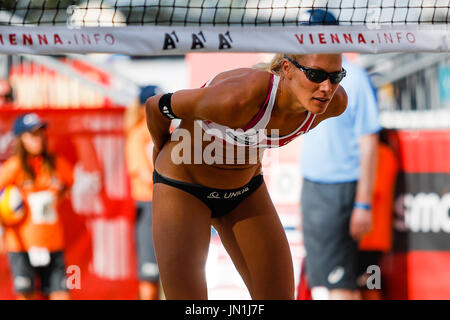 Vienne, Autriche. 29 juillet, 2017. Vienne, Autriche - 29 juillet, 2017. Kristyna KOLOCOVA match entre, Michala KVAPILOVA (CZE) et Varapatsorn RADARONG Tanarattha UDOMCHAVEE, (THA) à la FIVB Beach Volley-ball Championnats du monde à Vienne. Crédit : Petr Toman/Alamy Live News Banque D'Images