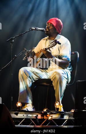 Festival WOMAD, Charlton Park, Wiltshire, Royaume-Uni. 29 juillet 2017. Seu Jorge, à partir de la vie aquatique, effectue les chansons de David Bowie dans le Siam tente au WOMAD. Banque D'Images