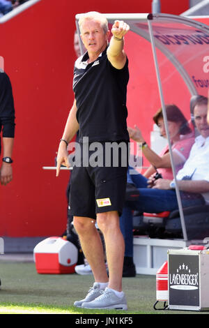 Berlin, Deutschland. 29 juillet, 2017. Jens KELLER (formateur) de l'Union, Gestik gibt Les. Fussball 2. Bundesliga/ FC Ingolstadt-FC Union Berlin 0-1, 1.Spieltag, Spieltag01, Liga2, Saison 2017/18 am 29.07.2017, AUDI SPORTPARK., | Verwendung weltweit Credit : dpa/Alamy Live News Banque D'Images