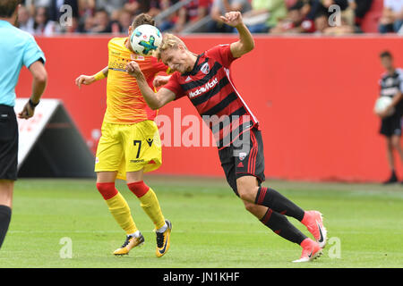 Berlin, Deutschland. 29 juillet, 2017. Tobias SCHROECK (FC Ingolstadt), l'Aktion gegen Zweikampf, Marcel HARTEL (EN), Fussball 2. Bundesliga/ FC Ingolstadt-FC Union Berlin 0-1, 1.Spieltag, Spieltag01, Liga2, Saison 2017/18 am 29.07.2017, AUDI SPORTPARK., | Verwendung weltweit Credit : dpa/Alamy Live News Banque D'Images