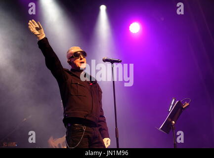 Crique de Lulworth, Dorset, UK. 29 juillet, 2017. Jour 3 Camp Bestival - Holly Johnson anciennement de Frankie Goes to Hollywood effectuant au Camp Bestival, Lulworth, Dorset, UK 29 Juillet 2017 : Crédit photographique DFP/Alamy Live News Banque D'Images