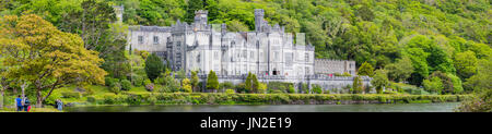 Château de Kylemore, dans le Connemara, comté de Galway, Irlande Banque D'Images