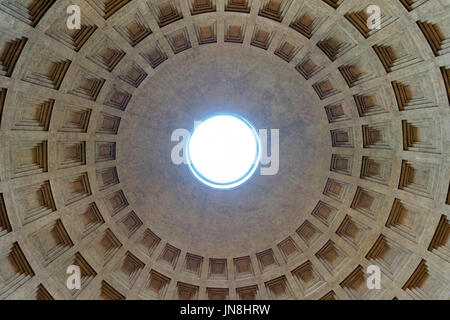 Rome, Italie - 13 octobre 2016 : Dôme de Panthéon de Rome, Italie Banque D'Images