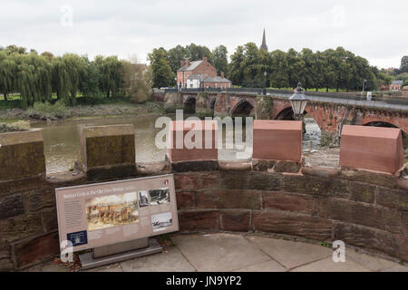 Le centre-ville de Chester, Cheshire, Angleterre, RU go Banque D'Images