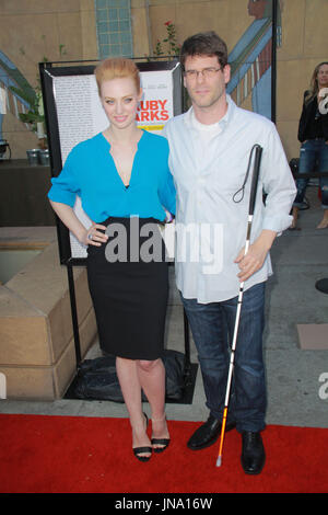 Deborah Ann Woll, E. J. Scott 07/19/2012 'Ruby Sparks Premiere tenue à Lloyd E. Rigler Le théâtre à l'Egyptien à Hollywood, CA Photo par Izumi Hasegawa / HollywoodNewsWire.net