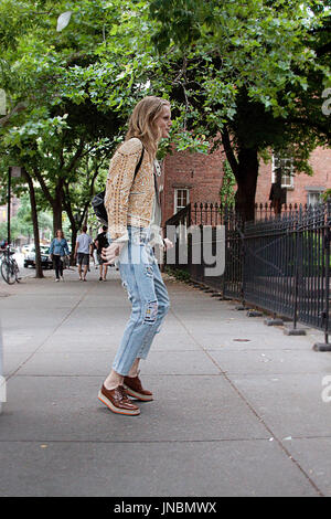 Pas de service modèle Hanne Gaby Odiele street style au cours de la fashion week de new york Banque D'Images