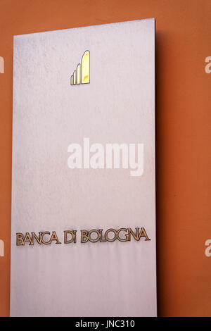 Rome, Italie - 21 octobre 2016 : plaque à la succursale locale de la banque italienne Banca di Bologna a appelé. Banque D'Images