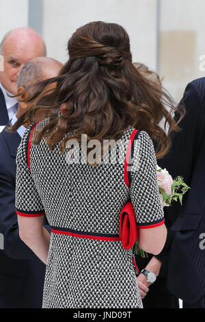 La duchesse de Cambridge visite le Victoria and Albert Museum (V&A) pour l'ouverture officielle du V&A Exhibition Road trimestre, la nouvelle entrée, cour intérieure et galerie d'exposition Exhibition Road comprend : Kate Middleton, Catherine duchesse de Cambridge où : London, Royaume-Uni Quand : 29 Juin 2017 : Crédit/WENN.com Dinendra Haria Banque D'Images