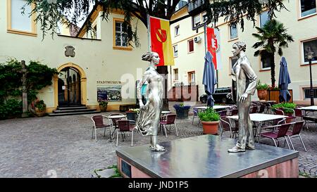 Sculptures de fanes célèbre sculpteur Giuliano Vangi à faneser platz à Rastatt, Allemagne Banque D'Images