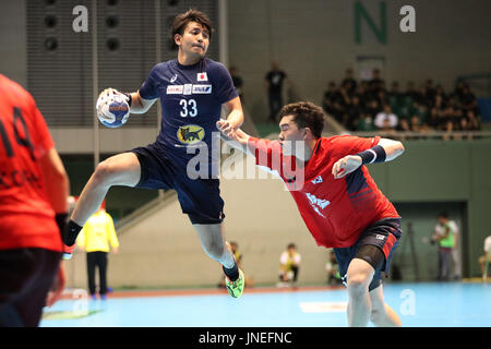 Tokyo, Japon. 29 juillet, 2017. Yuto Higashie (JPN):Handball Handball hommes match amical entre le Japon28 -28 Corée du Sud au parc Olympique Komazawa Gymnasium à Tokyo, au Japon . Tsukida Crédit : Jun/AFLO SPORT/Alamy Live News Banque D'Images