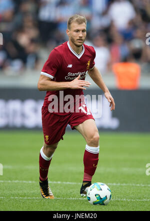 Berlin, Allemagne. 29 juillet, 2017. Ragnar Klavan de Liverpool, photographié à l'international club de football match amical entre le Hertha Berlin et le FC Liverpool au Stade Olympique de Berlin, Allemagne, 29 juillet 2017. Photo : Soeren Stache/dpa/Alamy Live News Banque D'Images