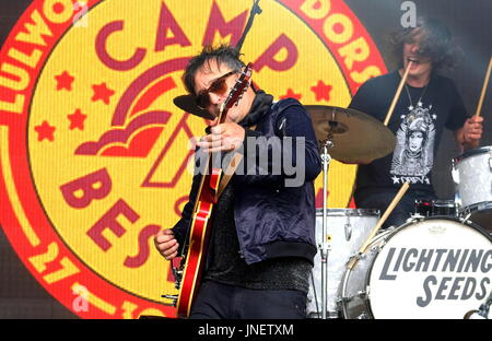 Crique de Lulworth, Dorset, UK. 30 juillet, 2017. Jour 4 Camp Bestival - les graines de la foudre d'effectuer au Camp Bestival, Lulworth, Dorset, UK 30 juillet 2017 Fletcher-Park Crédit : Dawn/Alamy Live News Banque D'Images