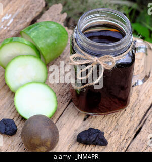 Boisson chaude journée d'antipyrétiques, wax gourd de thé, une boisson populaire au Vietnam, du melon juteux que bon pour la santé Banque D'Images