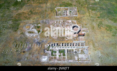 Ruines de béton d'une des cinq stations de pompage et des usines de potasse de fabrication au cours de la Première Guerre mondiale près d'Antioche, Nebraska, vue aérienne Banque D'Images