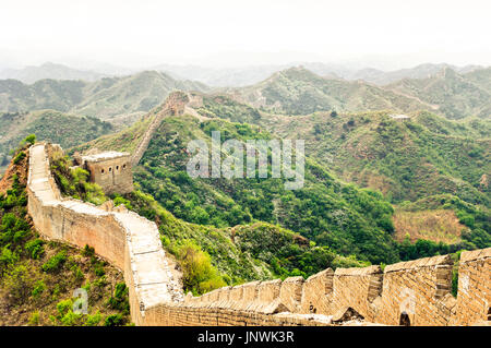 Vue sur Great Wall par Jinshaling Chine Banque D'Images