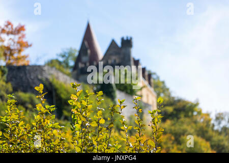 Dordogne, France - le 6 octobre 2015 : Chateau de Beysac, Les Eyzies-de-Tayec-Sireuil, près de Sarlat-la-Canéda en Dordogne, France. Banque D'Images