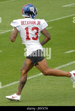 East Rutherford, USA. Jul 29, 2017. Les New York Giants Football a pris au champ de pratique à East Rutherford, NJ pour NFL Training Camp le 29 juillet 2017. Beckham Odell Jr. et Brandon Marshall fait joue à la pratique que les fans excités qui étaient sur place pour voir l'équipe. Credit : Roy Caratozzolo III/Alamy Live News Banque D'Images