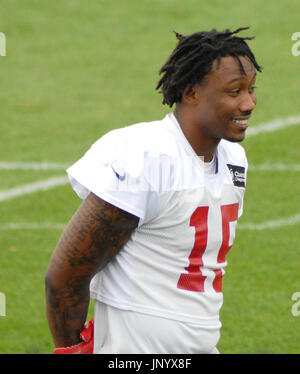 East Rutherford, USA. Jul 29, 2017. Les New York Giants Football a pris au champ de pratique à East Rutherford, NJ pour NFL Training Camp le 29 juillet 2017. Beckham Odell Jr. et Brandon Marshall fait joue à la pratique que les fans excités qui étaient sur place pour voir l'équipe. Credit : Roy Caratozzolo III/Alamy Live News Banque D'Images