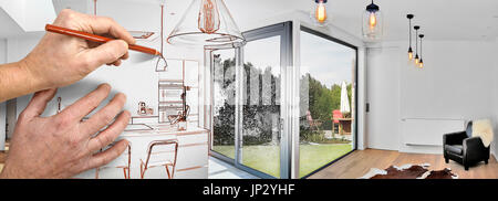 Dimensions rénovation d'une cuisine moderne ouverte à partir de la mezzanine avec vue sur un jardin luxuriant Banque D'Images