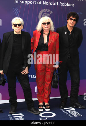 L'O2 Silver Clef Awards tenue à l'hôtel Grosvenor House, Park Lane - Arrivées en vedette : Blondie, Debbie Harry, Deborah Harry, Chris Stein, Clem Burke Où : London, Royaume-Uni Quand : 30 Juin 2017 Crédit : Mario Mitsis/WENN.com Banque D'Images