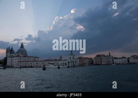 Venise & cloud formation/coucher du soleil Banque D'Images