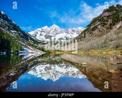 Maroon Bells pic à Maroon Lake, Aspen, Colorado Banque D'Images