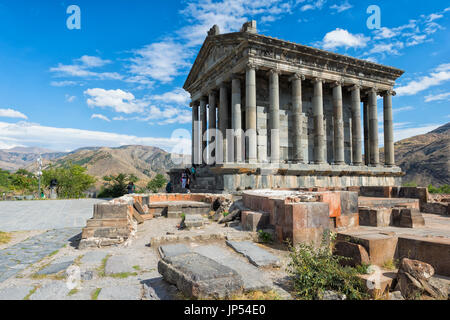 Le temple du soleil de hellénistique classique Garni, province de Kotayk, Arménie, Caucase, Moyen-Orient, Asie Banque D'Images