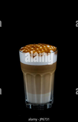 Café Latte au caramel chaud Banque D'Images