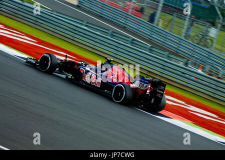 Au le premier coin de la Silverstone Grand Prix au cours de la 2016 British Grand Prix de Formule 1 Banque D'Images