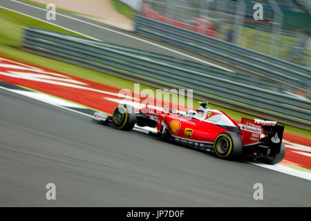 Au le premier coin de la Silverstone Grand Prix au cours de la 2016 British Grand Prix de Formule 1 Banque D'Images