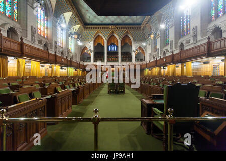 La Chambre des communes à l'intérieur de l'Édifice du Centre le bâtiment principal de l'complexe parlementaire sur la Colline du Parlement à Ottawa, Ontario. Banque D'Images