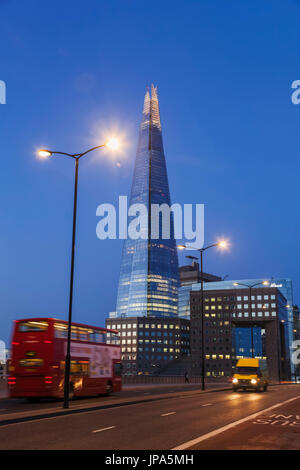 L'Angleterre, Londres, Southwark, London Bridge et le tesson Banque D'Images