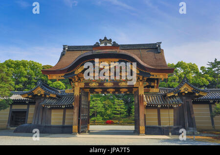 Le Japon, la ville de Kyoto, Château de Nijō, Palais Ninomaru, Kara-Mon Gate Banque D'Images