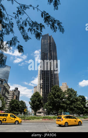 Trump International Hotel and Tower, Columbus Circle, NEW YORK, USA Banque D'Images