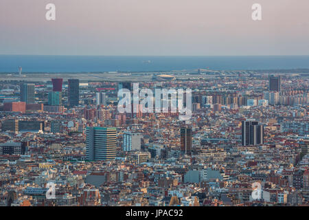 L'Espagne, la Catalogne, la ville de Barcelone, Hospitalet de Llobregat panorama Banque D'Images