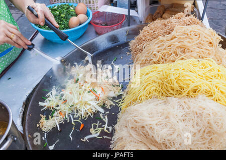 Thaïlande, Bangkok, Khaosan Road, Pad Thai Noodles Banque D'Images