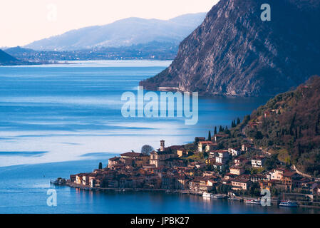 Peschiera Maraglio, Montisola, province de Brescia, Lombardie, Italie, district de l'Europe. Banque D'Images