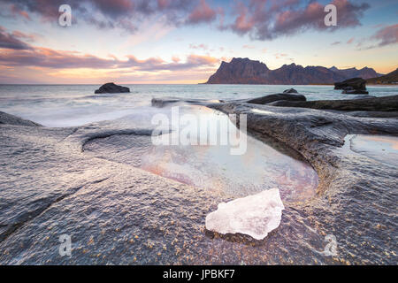 Uttakleiv beach, îles Lofoten, Norvège Banque D'Images