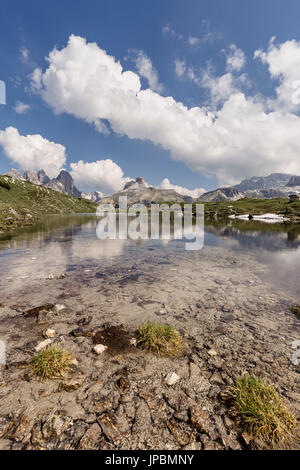 Sources de la rivière Rienza, Parc Naturel Trois Pics, Sesto Pusteria, district de Bolzano, le Tyrol du Sud, Italie, Europe Banque D'Images