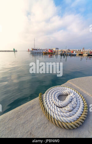 L'Europe, la Slovénie. Port de Piran, Primorska, Istrie slovène Banque D'Images