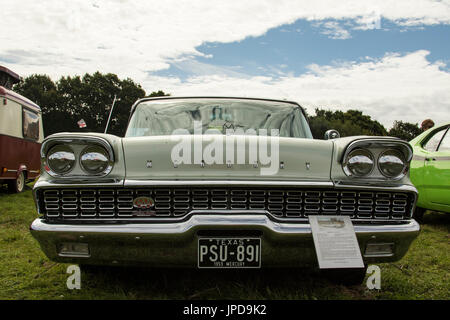 1959 Mercury Monterey in Ringmer vapeur et de pays montrent Banque D'Images