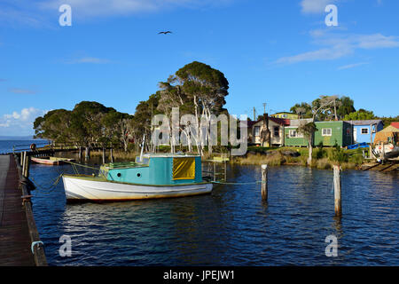 Bateau amarré à la jetée de la baie de lettes à Hobart, Tasmanie, Australie occidentale Banque D'Images