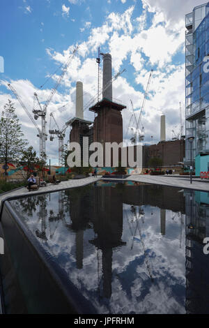 Londres, Royaume-Uni. 1er août 2017. Vues de Battersea Power Station à Londres après sa rénovation. Date de la photo : le Mardi, Août 1, 2017. Crédit photo doit se lire : Roger Garfield/Alamy Live News Banque D'Images