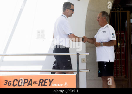 Palma de Mallorca, Espagne. 31 juillet, 2017. Le roi Felipe VI d'Espagne à bord d'Aifos au cours de la 36e Copa del Rey Mapfre Sailing Cup le 31 juillet 2017 à Palma de Majorque, Espagne. | Verwendung weltweit Credit : dpa/Alamy Live News Banque D'Images